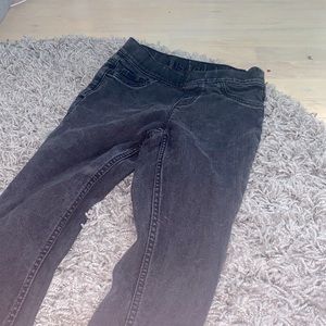 Black skinny jeans